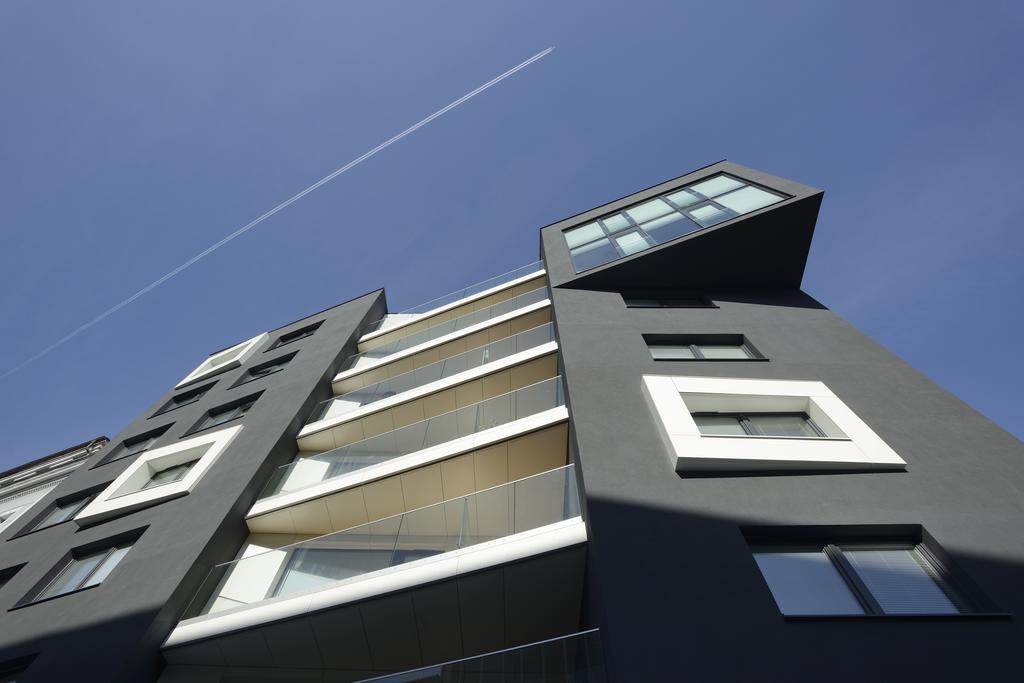 Student House Botic Vandrarhem *
